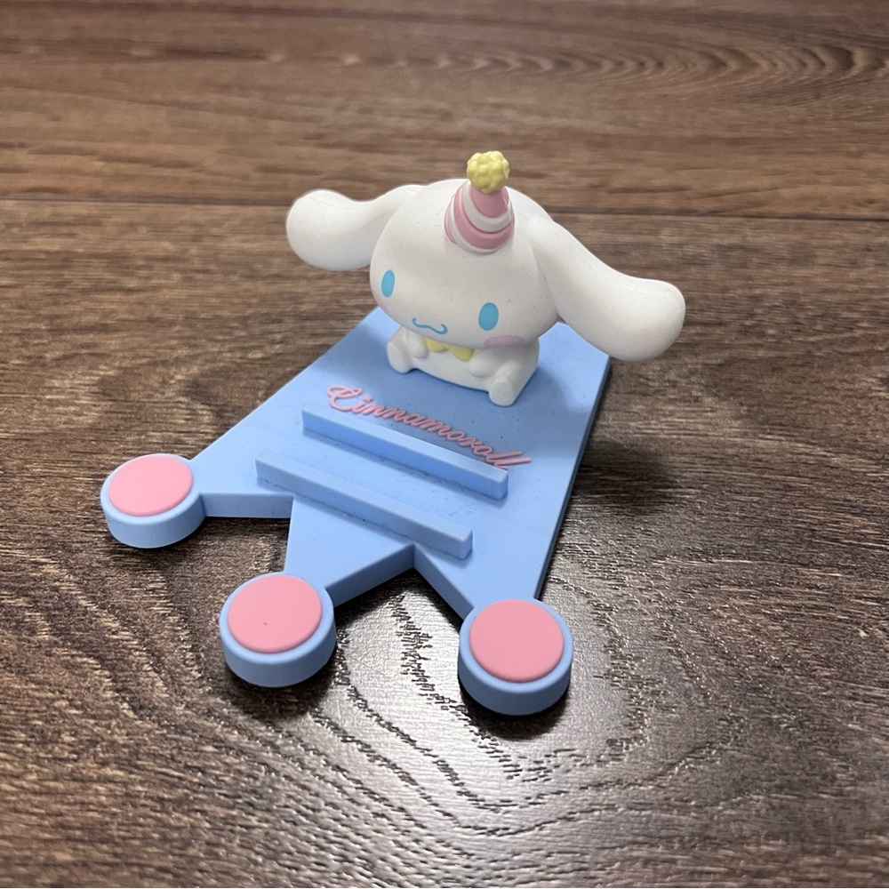 Sanrio Cinnamonroll Phone Stand